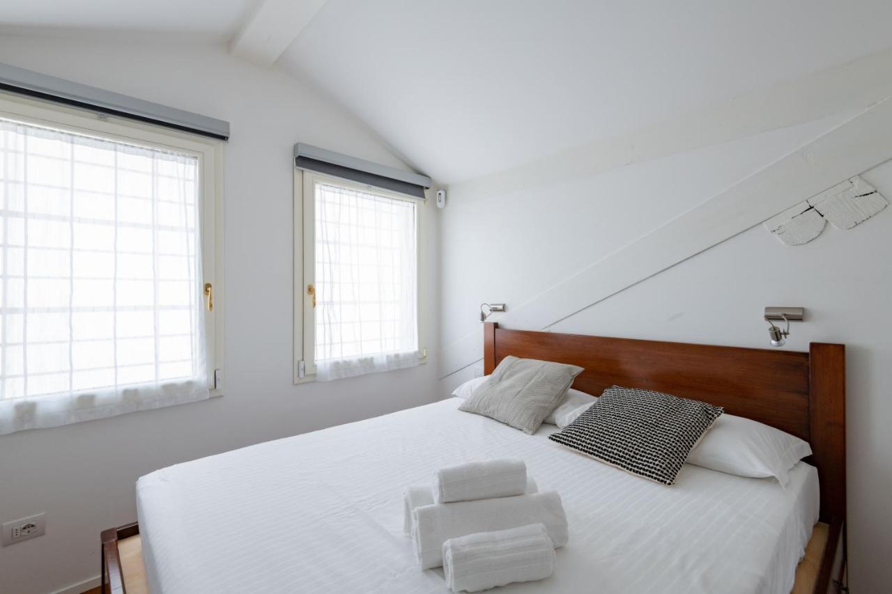Milano Apartments Voghera Εξωτερικό φωτογραφία